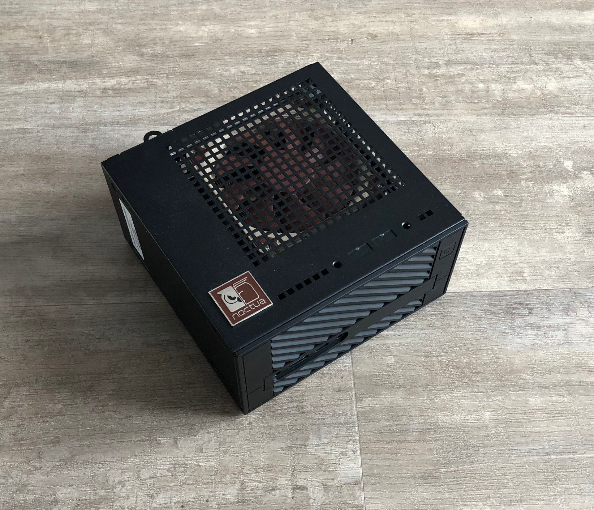 Fully functional Linux server in just a 5x5-inch box
